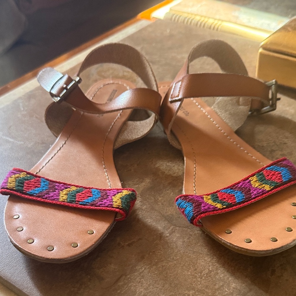 Mossimo Supply Co. Brown Sandals with Multicolor Accents—Vintage